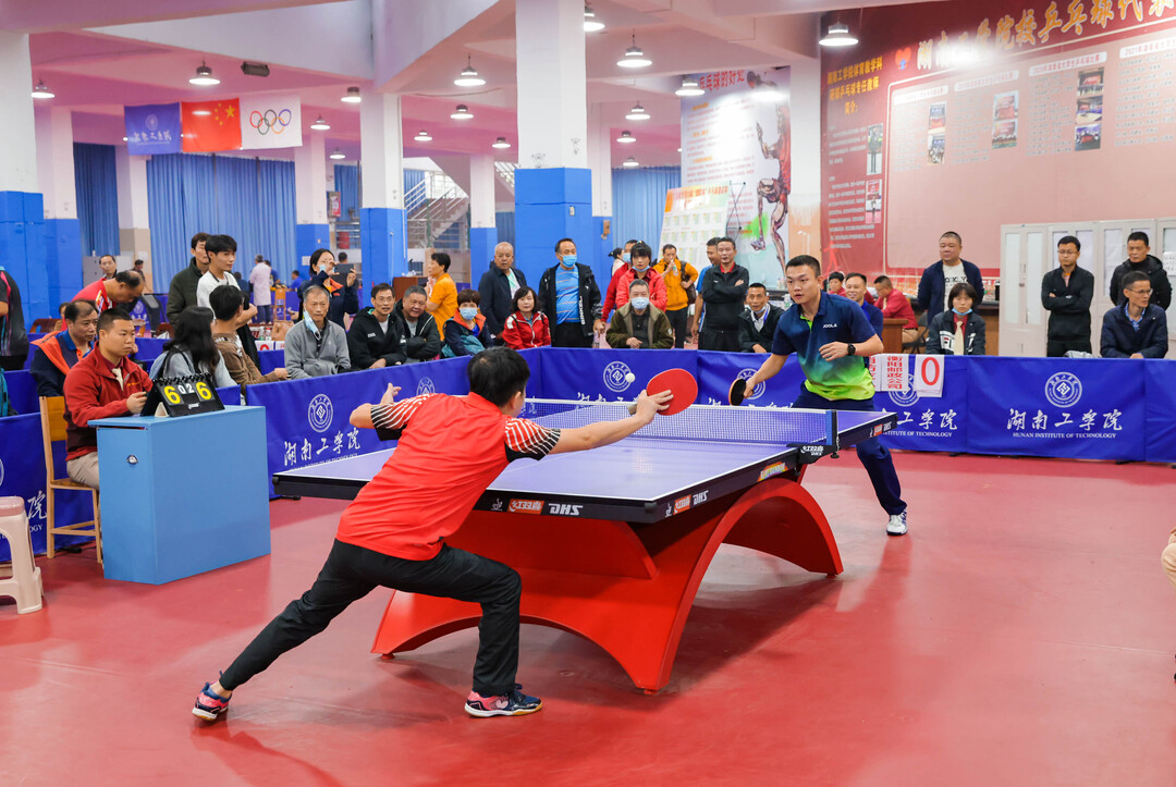 击配合助球 击配合助球